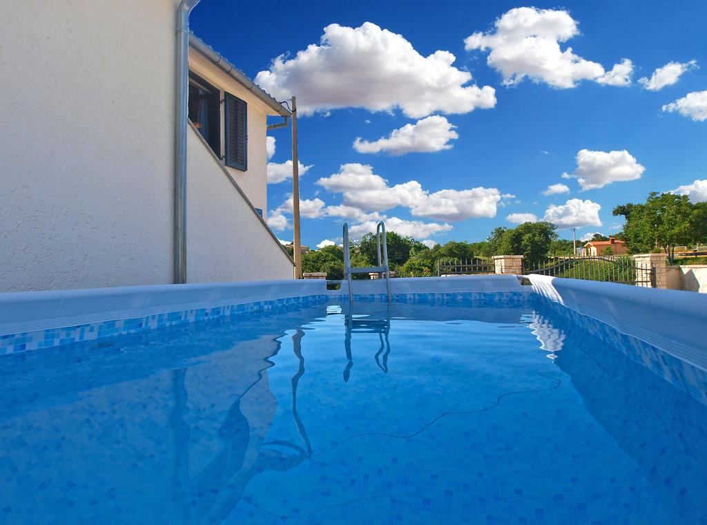House Sandra 1430 Peresiji Экстерьер фото